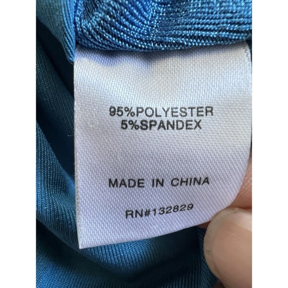 Remi x Revolve Niki Twist Front Stretch Crop Top Women Sz 1X Blue Slinky‎ V-Neck - Picture 11 of 12